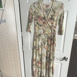 Small pink blush maternity gown